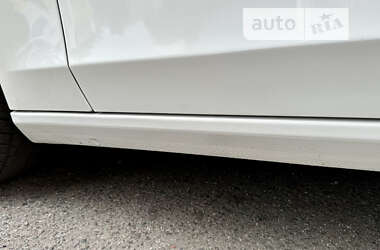 Седан Audi A4 2013 в 