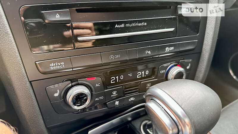 Седан Audi A4 2013 в Одессе