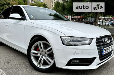 Седан Audi A4 2013 в Одесі