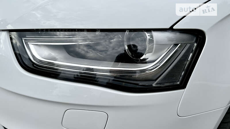 Седан Audi A4 2013 в Одессе