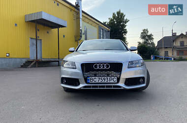Седан Audi A4 2011 в Самборі