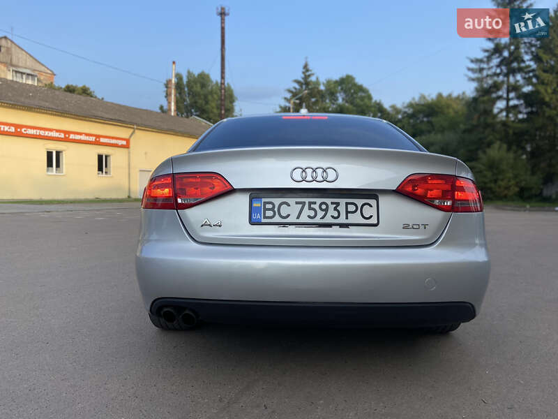 Седан Audi A4 2011 в Самборе