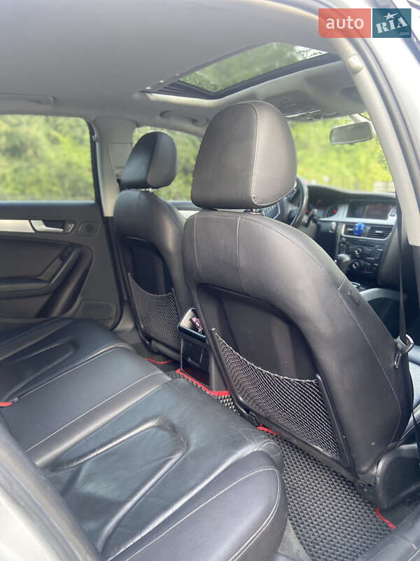 Седан Audi A4 2011 в Самборе