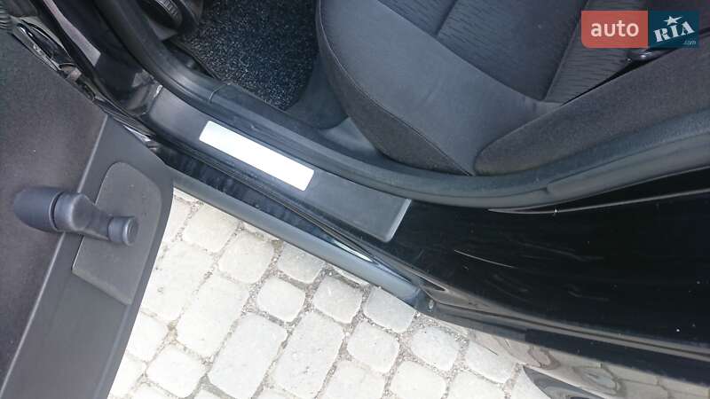 Седан Audi A4 2005 в Львове