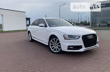 Седан Audi A4 2014 в Мукачево