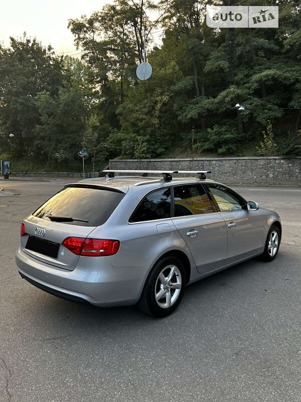 Универсал Audi A4 2014 в Киеве