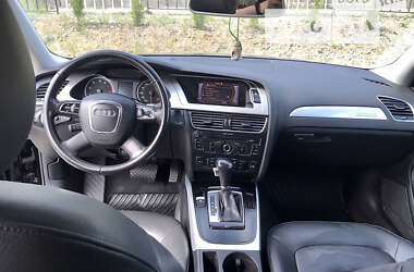 Седан Audi A4 2011 в Стрые