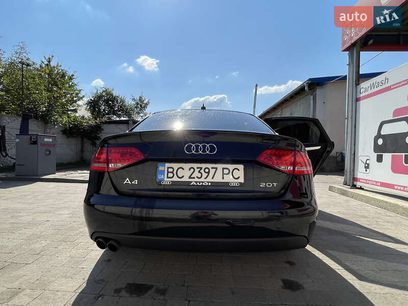 Седан Audi A4 2011 в Стрые