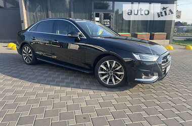Седан Audi A4 2021 в 