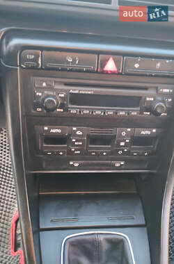 Седан Audi A4 2001 в 