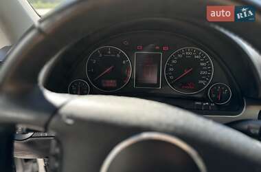 Седан Audi A4 2003 в Чернігові