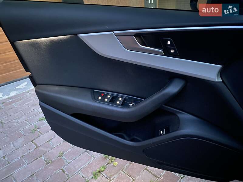 Универсал Audi A4 2018 в Киеве