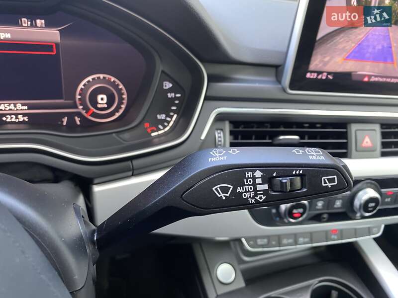 Универсал Audi A4 2018 в Киеве