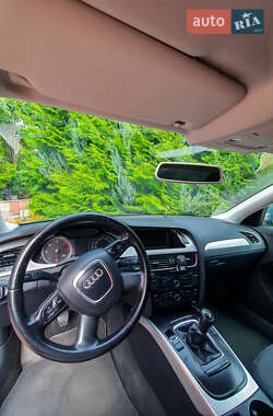 Седан Audi A4 2009 в Виннице