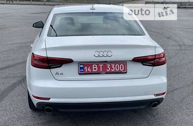 Седан Audi A4 2016 в 