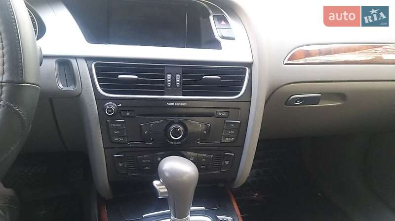 Седан Audi A4 2012 в Тернополі