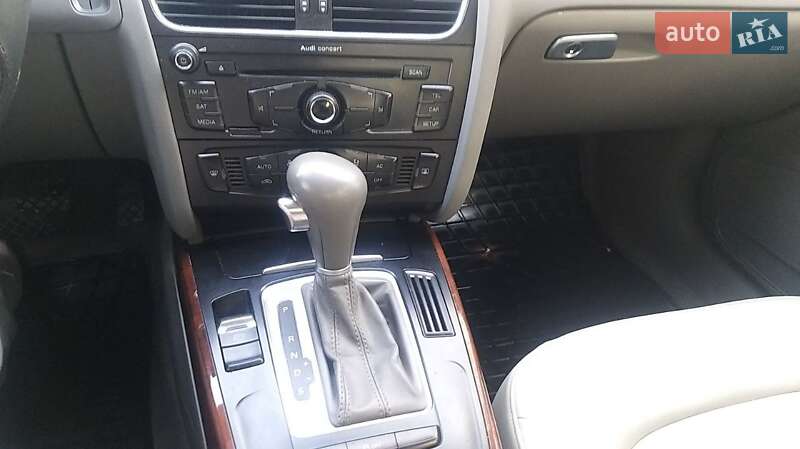 Седан Audi A4 2012 в Тернополі