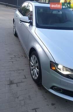 Седан Audi A4 2012 в Тернополе