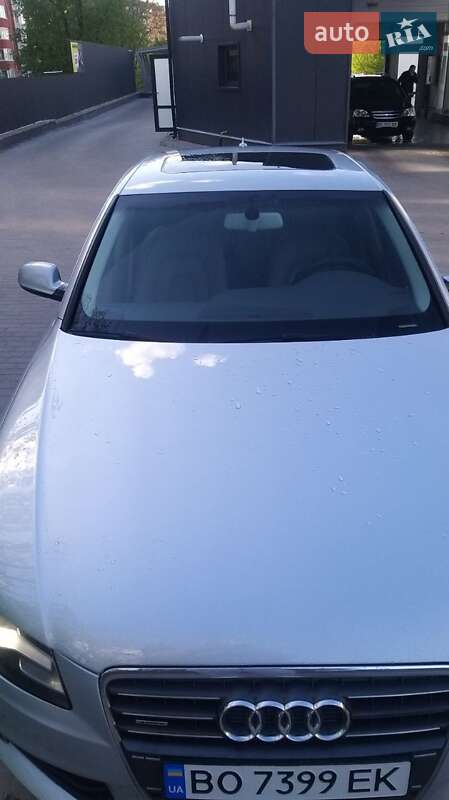 Седан Audi A4 2012 в Тернополі