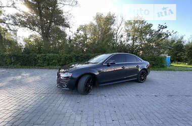 Седан Audi A4 2012 в Львове