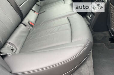 Седан Audi A4 2016 в 