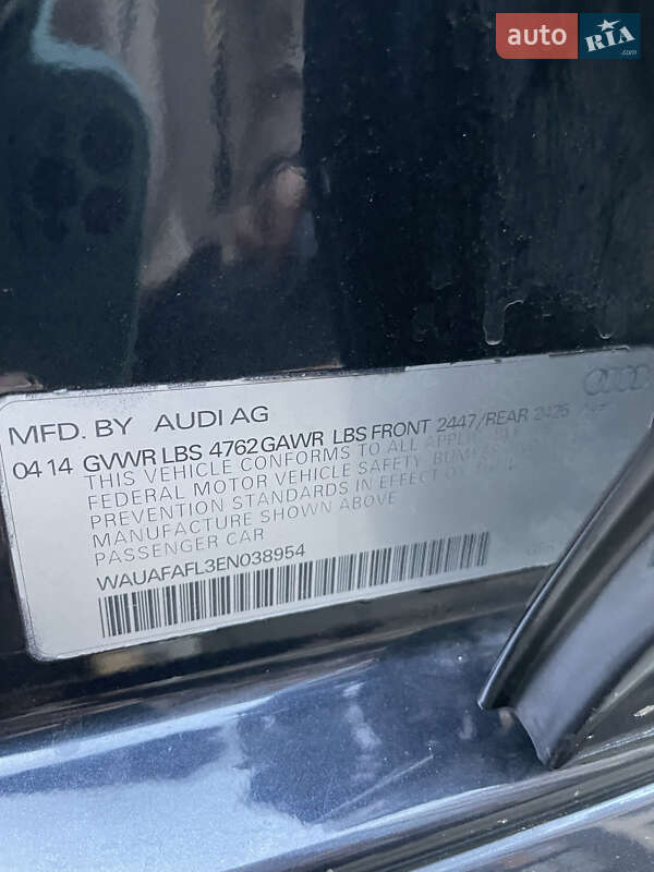 Седан Audi A4 2014 в Ивано-Франковске