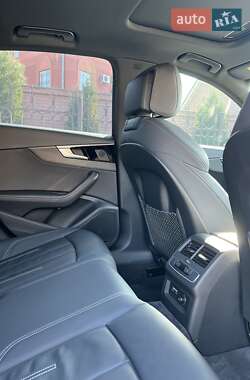Седан Audi A4 2022 в Києві