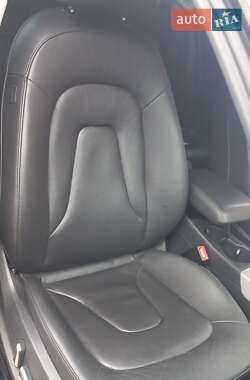 Седан Audi A4 2012 в Ровно