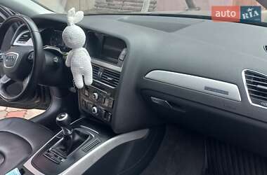 Седан Audi A4 2012 в Ровно