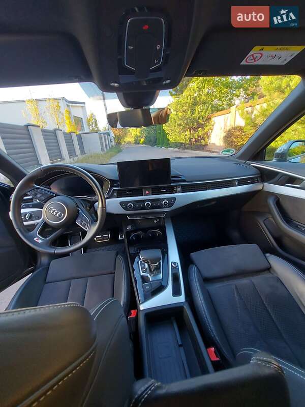 Универсал Audi A4 2020 в Киеве