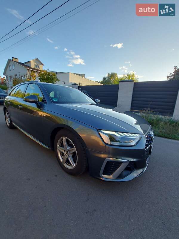 Универсал Audi A4 2020 в Киеве