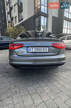 Седан Audi A4 2013 в Івано-Франківську