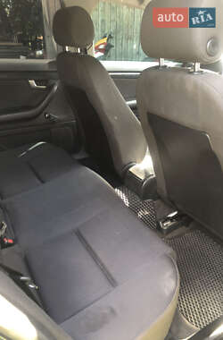 Універсал Audi A4 2004 в Рокитному