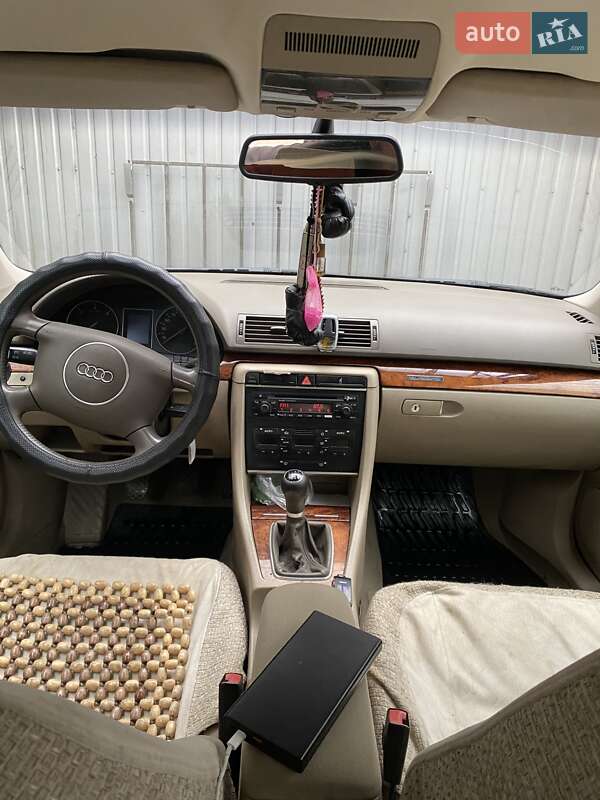 Универсал Audi A4 2002 в Изяславе