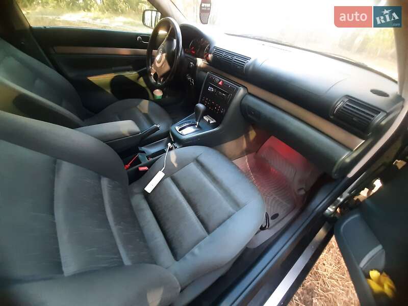 Седан Audi A4 1999 в Кременчуге