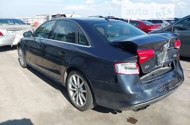 Седан Audi A4 2015 в 