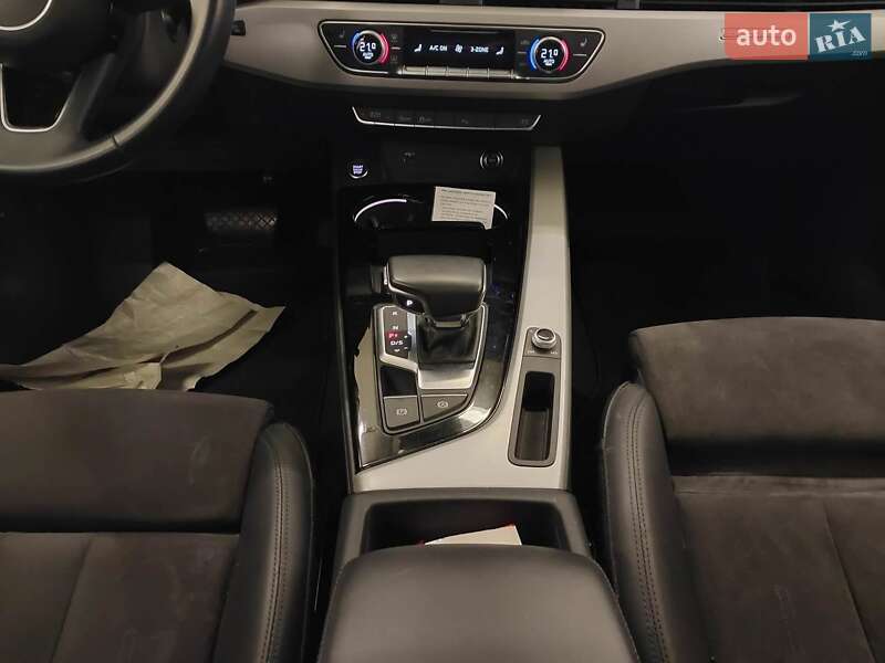 Универсал Audi A4 2019 в Луцке