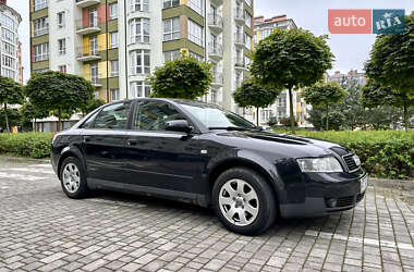 Седан Audi A4 2004 в 
