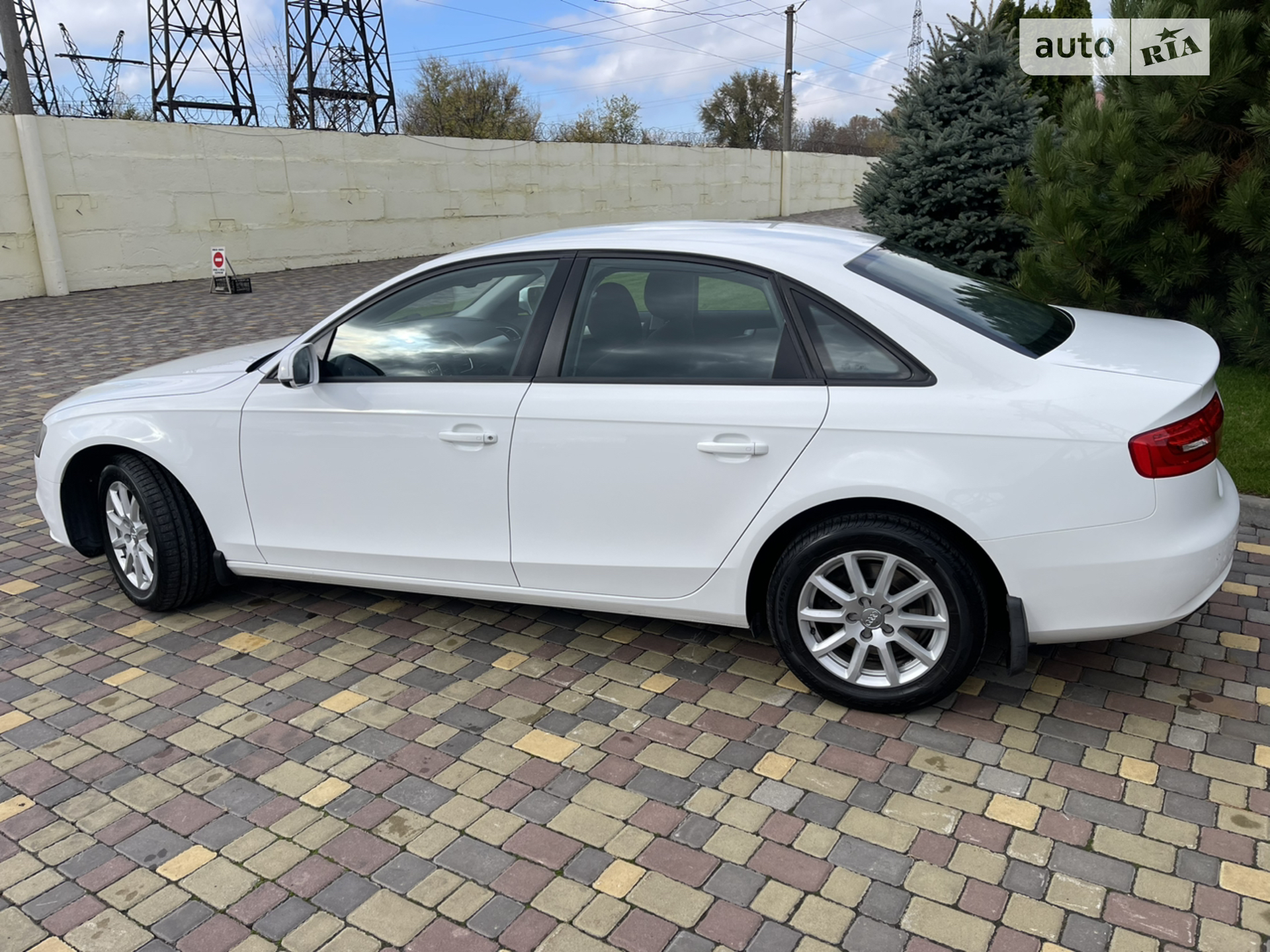 2012 Audi A4 - мініатюра 8