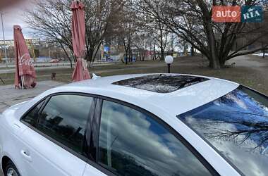 Седан Audi A4 2016 в 