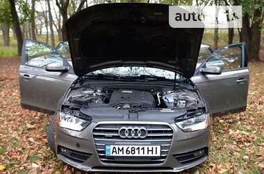 Седан Audi A4 2014 в Ямполе