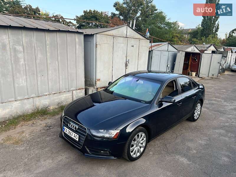 Седан Audi A4 2013 в Днепре