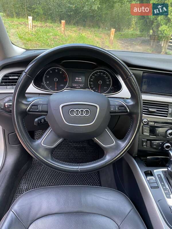 Седан Audi A4 2013 в Киеве