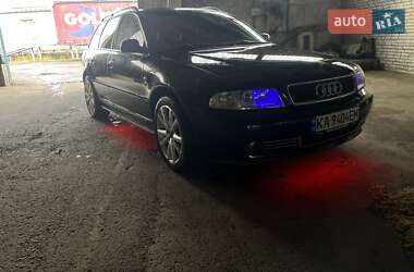 Универсал Audi A4 2000 в 