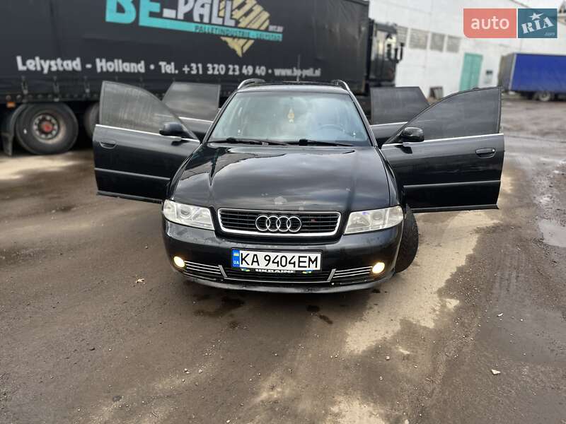 Универсал Audi A4 2000 в Черновцах