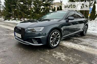 Седан Audi A4 2018 в 