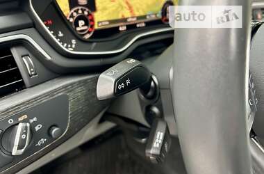 Седан Audi A4 2018 в 
