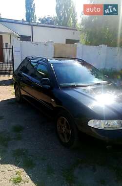 Универсал Audi A4 1999 в Харькове