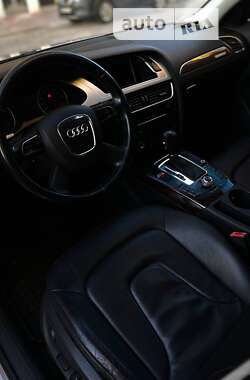 Седан Audi A4 2012 в Обухове