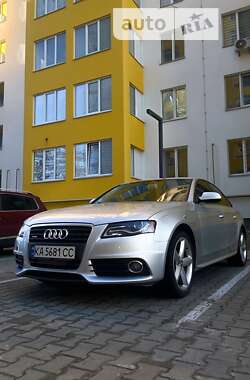 Седан Audi A4 2012 в Обухові